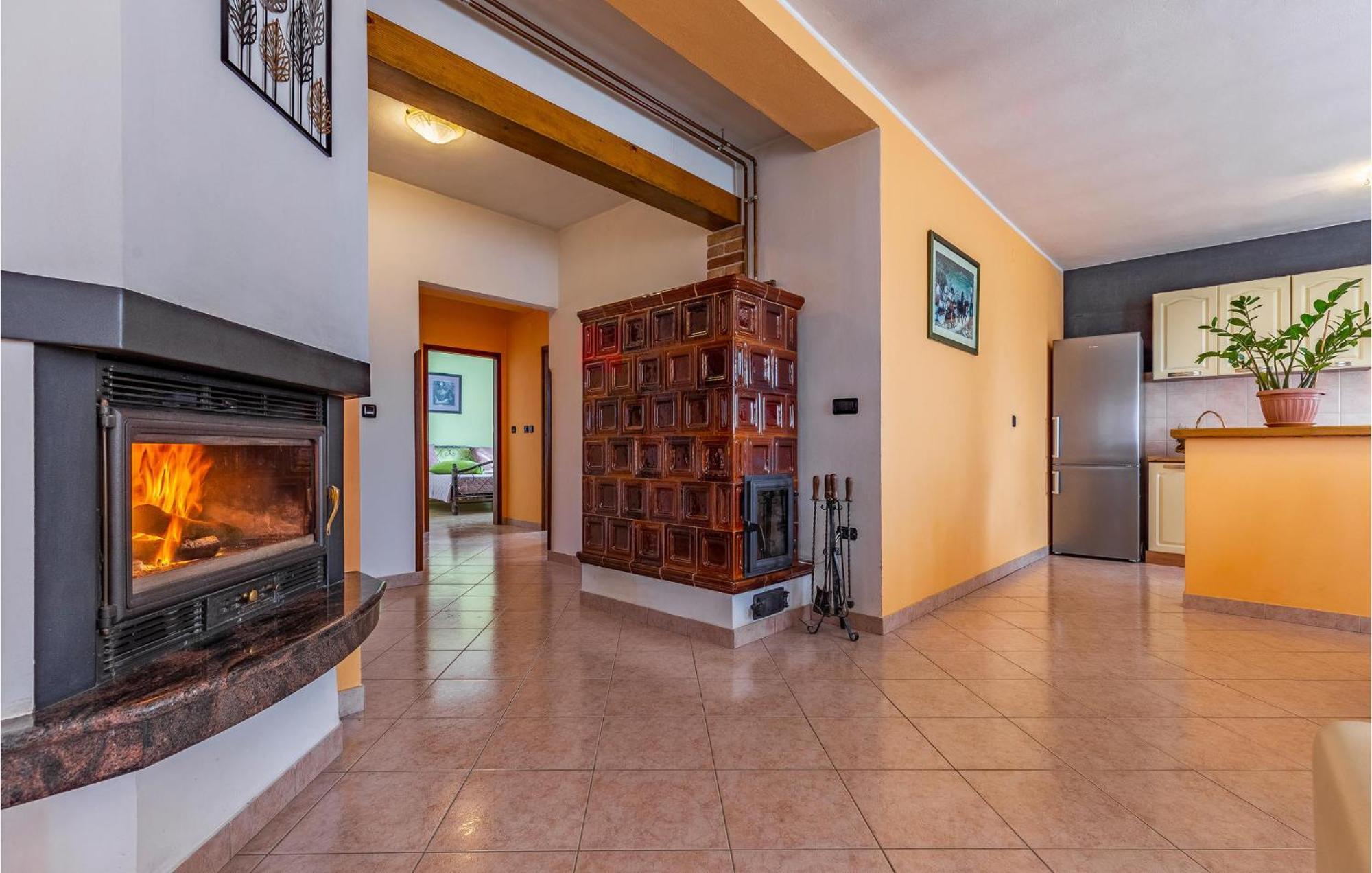 Lovely Home In Sisan With Outdoor Swimming Pool Εξωτερικό φωτογραφία