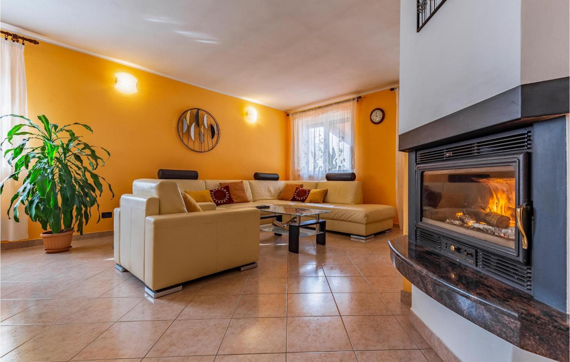 Lovely Home In Sisan With Outdoor Swimming Pool Εξωτερικό φωτογραφία