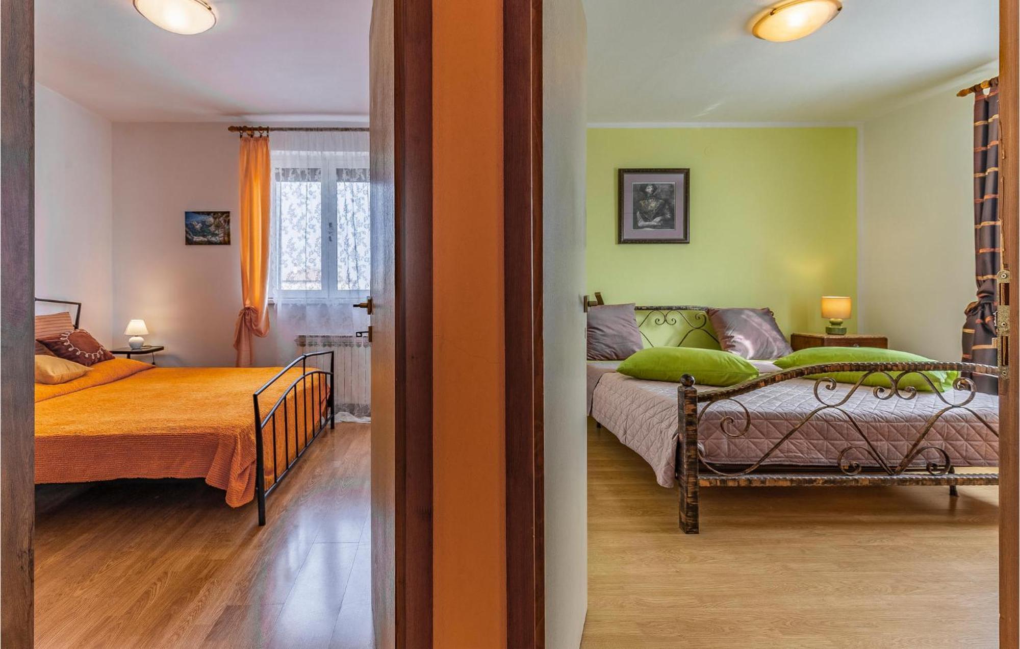Lovely Home In Sisan With Outdoor Swimming Pool Εξωτερικό φωτογραφία