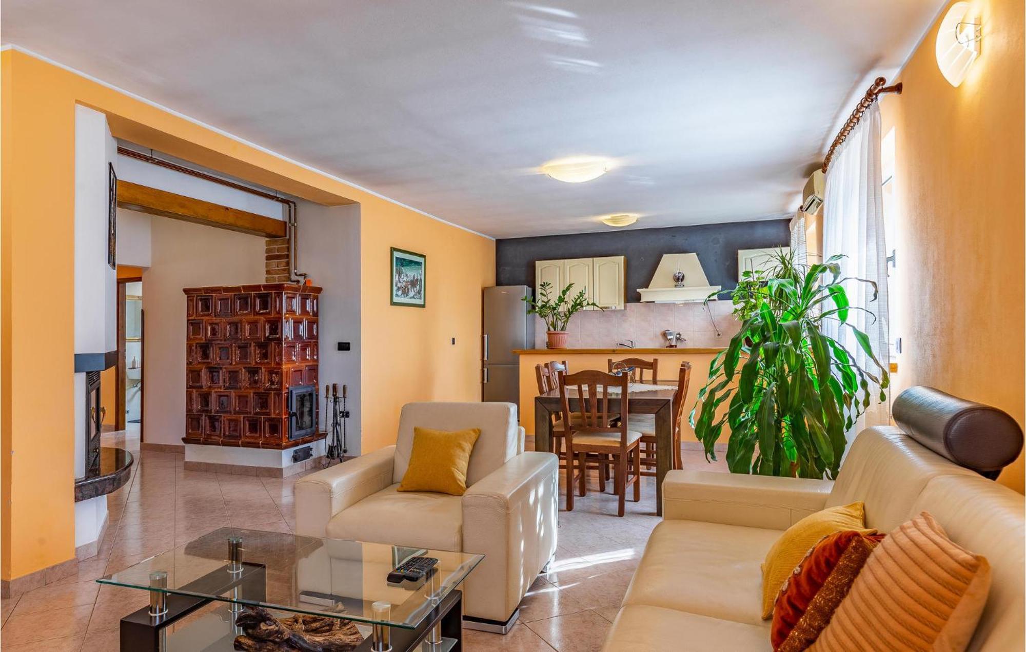 Lovely Home In Sisan With Outdoor Swimming Pool Εξωτερικό φωτογραφία